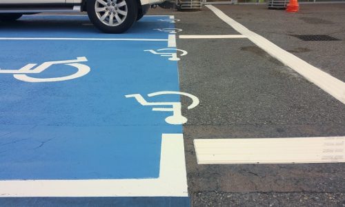 Le stationnement pour les personnes à mobilité réduite