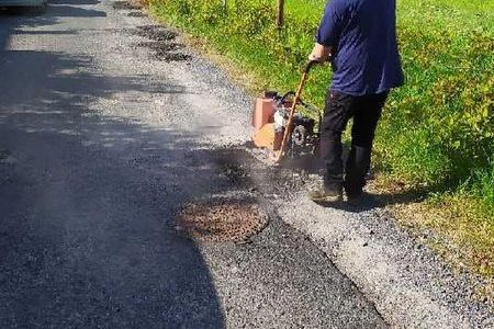LA MAIRIE A VOTRE SERVICE : intervention rue des Tennis