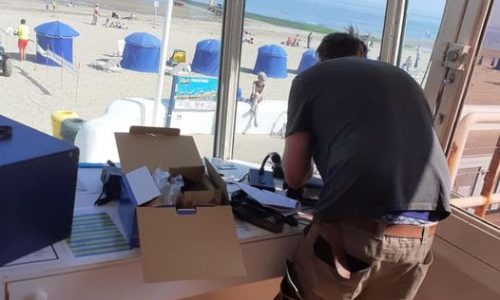PLAGE : changement de la Radio VHF du poste de secours « Mermoz »