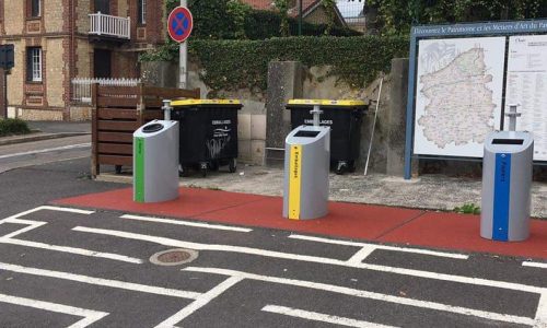 PROPRETÉ : les conteneurs enterrés Place du 11 novembre et Place de la comtesse de Béarn ont été remplacés