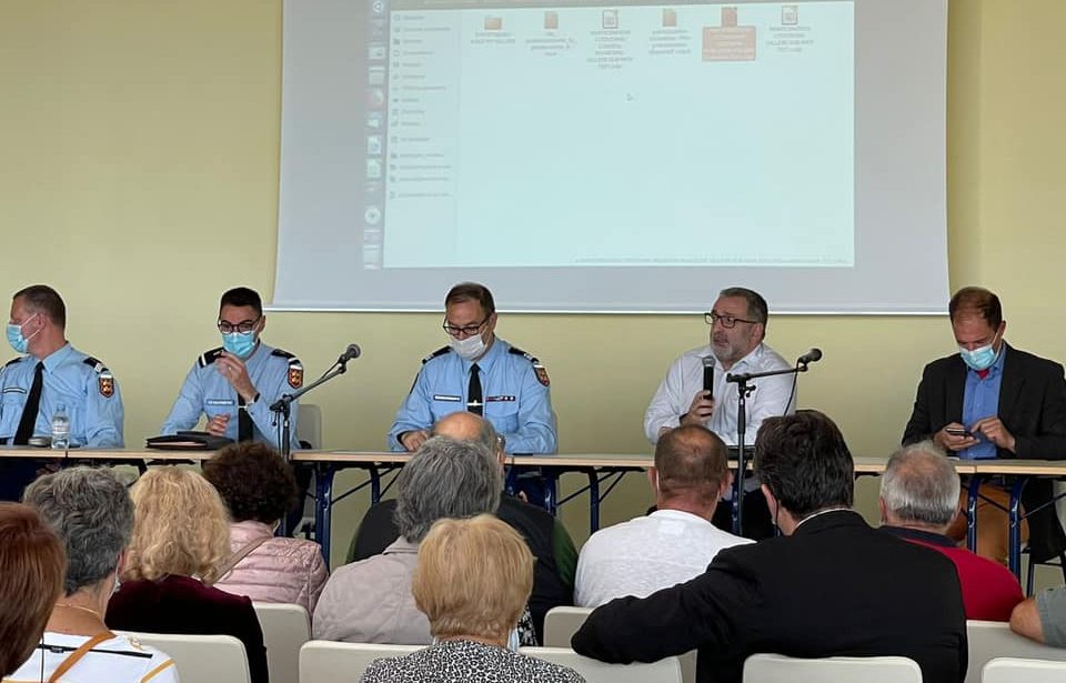 https://www.villers-sur-mer.fr/wp-content/uploads/2021/09/participation-citoyenne-1-960x615.jpg