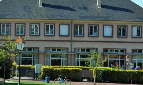 ÉCOLE : l’équipe municipale a lancé la réfection du toit de l’école