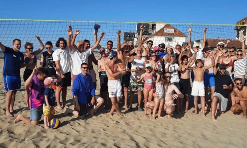 SPORT : superbe tournoi de beach-volley hier sur notre plage