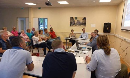 SPORT : présentation du projet de transformation du complexe sportif en parc sportif arboré, aux associations sportives de Villers