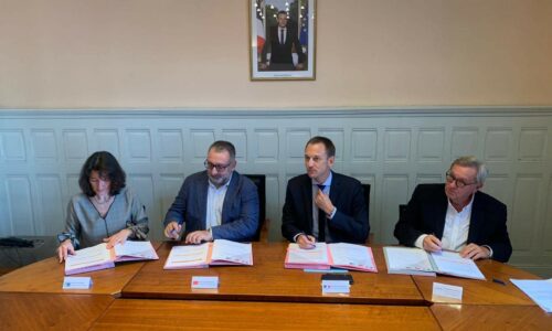 COMMUNICATION DE LA MAIRIE : moment historique ce matin en Mairie avec la signature de notre convention d’Opération de Revitalisation de Territoire (ORT)