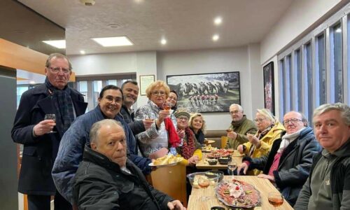 COMITÉ DE QUARTIER VILLERS 2000 : petit apéro ce matin pour fêter le titre de plus beau distributeur de billet de France