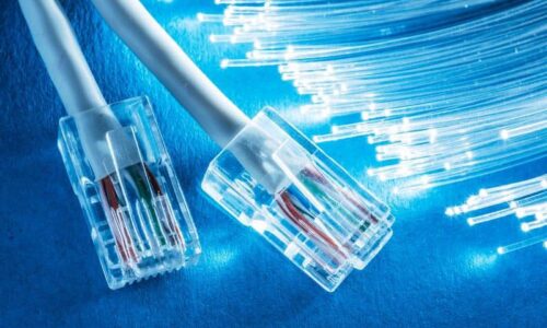 Raccorder son logement à la fibre : Avant de demander un raccordement à la fibre optique, les usagers doivent choisir un abonnement fibre.