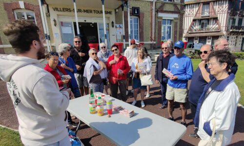 Les touristes accueillis par un pot de bienvenue