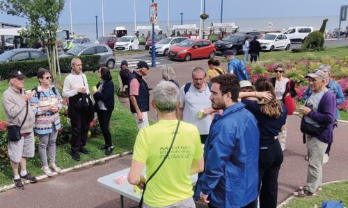 Animations | Les touristes accueillis par un pot de bienvenue